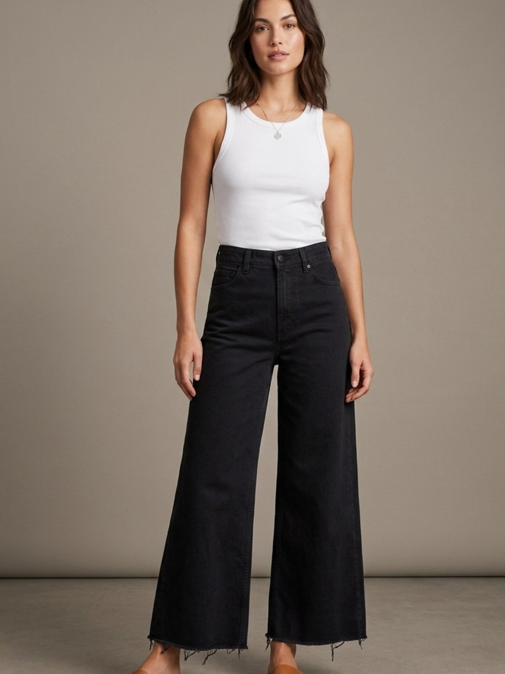 Zara Black High-Rise Wide-Leg Raw Hem Jeans Size 8